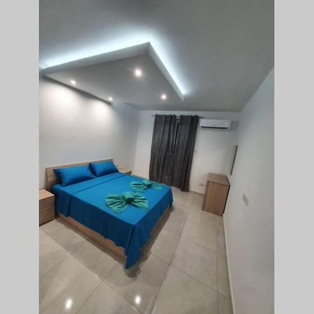 Seaview 2 Double Bedroom Modern Apartment St. Paul's Bay Bagian luar foto