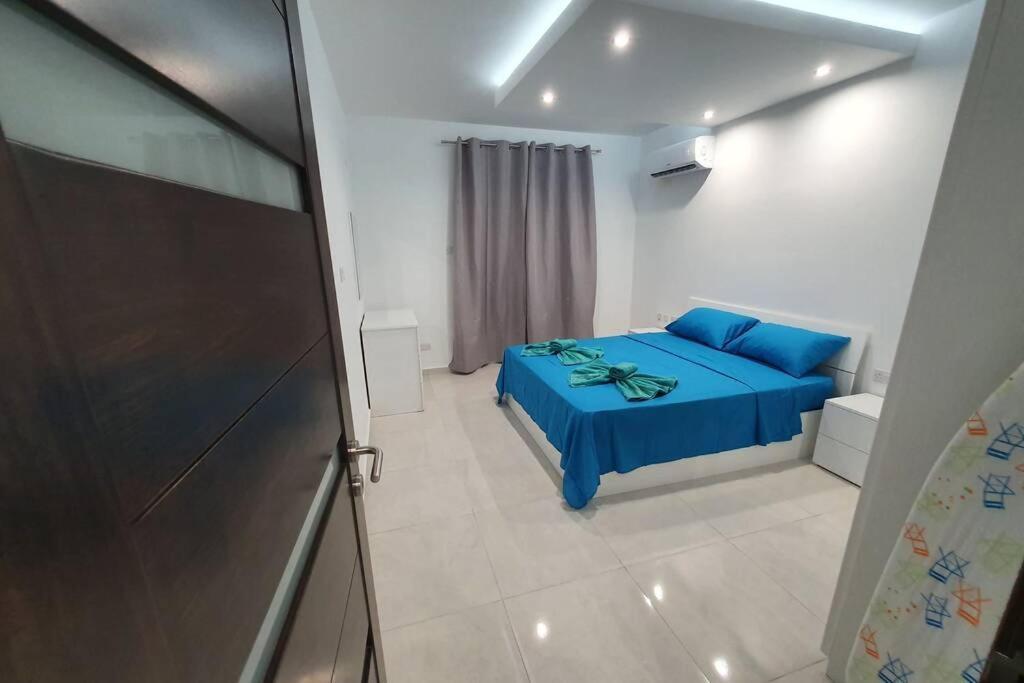 Seaview 2 Double Bedroom Modern Apartment St. Paul's Bay Bagian luar foto
